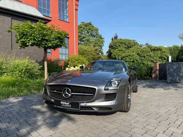 Mercedes-Benz SLS AMG GT Roadster