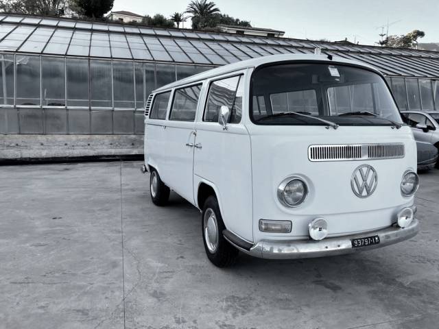 Image 1/4 de Volkswagen T2 a&#x2F;b (1971)