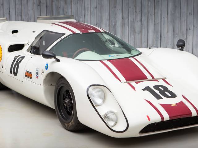 Image 1/12 of Lola T70 (1969)