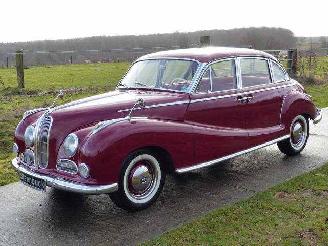 BMW 502 Limousine with replaced engine (140 hp) 1957