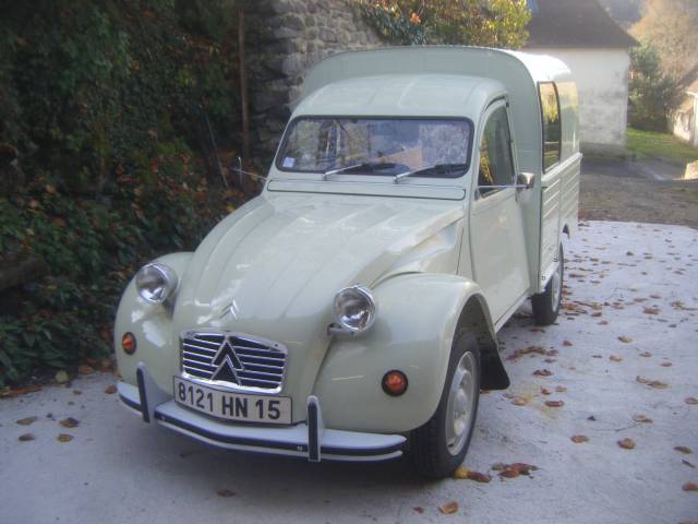 Afbeelding 1/15 van Citroën AK 250 (1973)