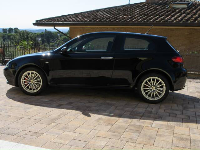 Alfa Romeo 147 3.2 GTA