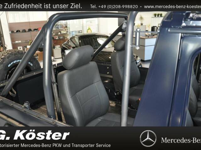 Mercedes-Benz G 230