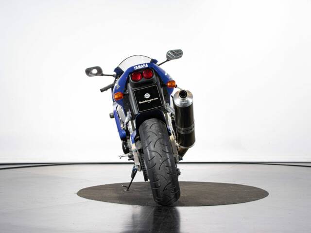 Yamaha YZF 1000 R1
