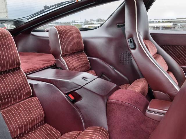 Porsche 928 S4