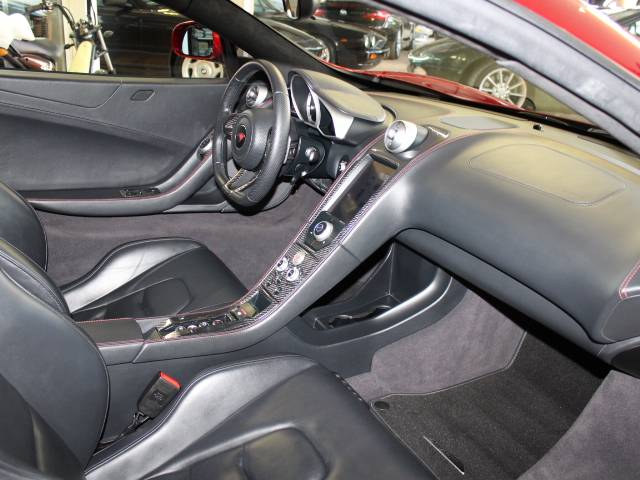 McLaren MP4-12C