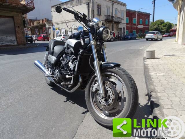 Yamaha V-Max 1200