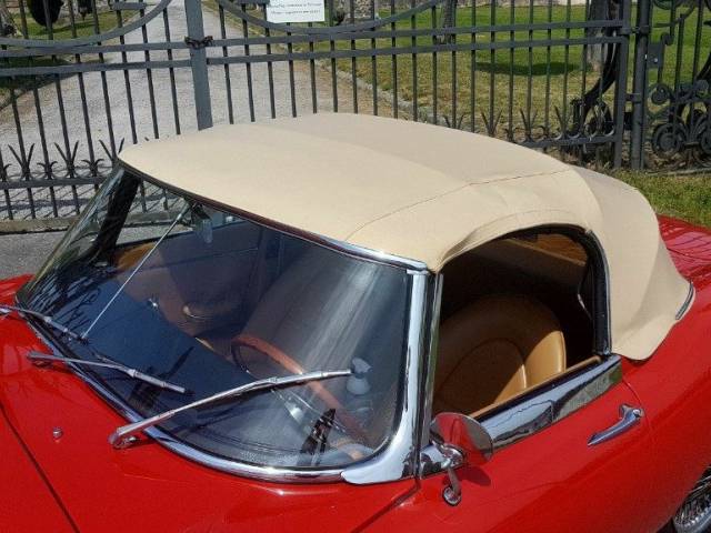 Jaguar E-Type 3.8