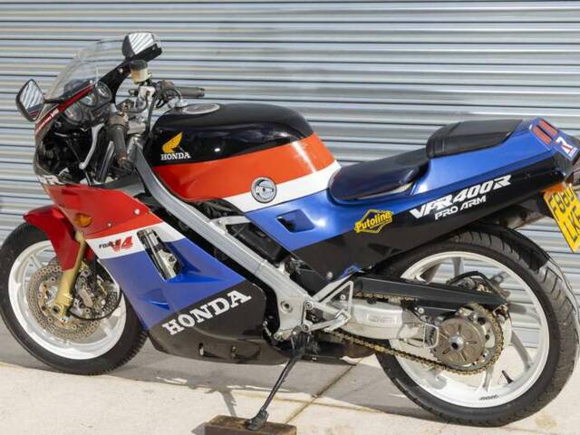 Honda VFR 400 R