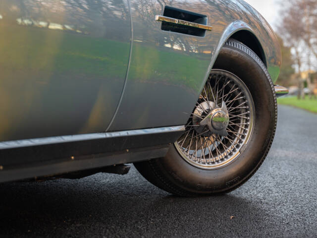 Aston Martin DBS Vantage