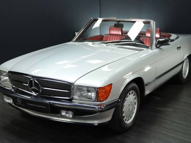 Image 1/30 of Mercedes-Benz 300 SL (1988)