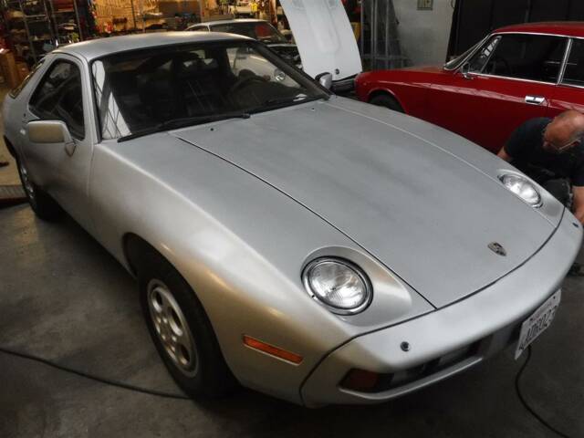 Immagine 1/29 di Porsche 928 (1979)