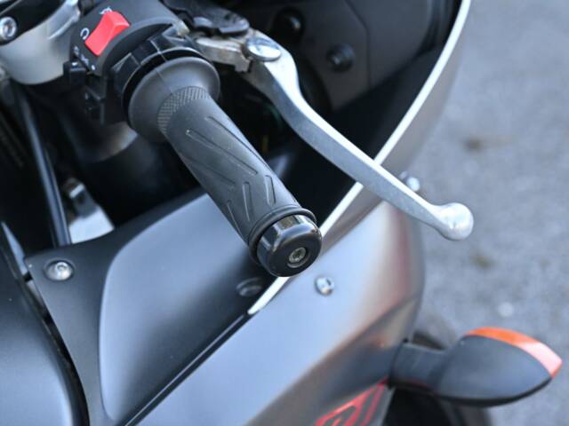 Yamaha YZF-R1