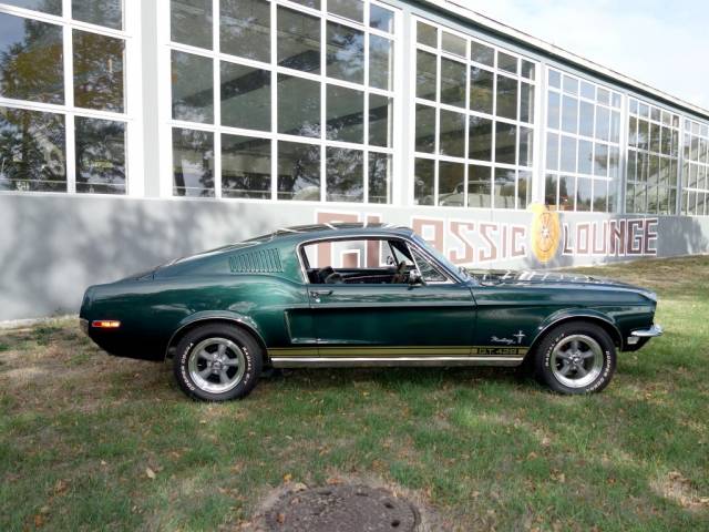 Ford Mustang GT 428 Cobra Jet