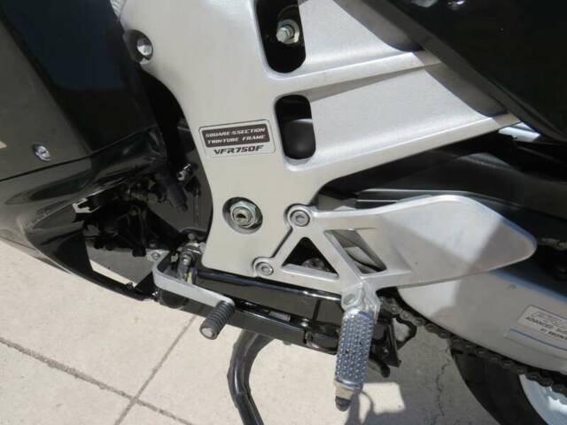 Honda VFR 750F