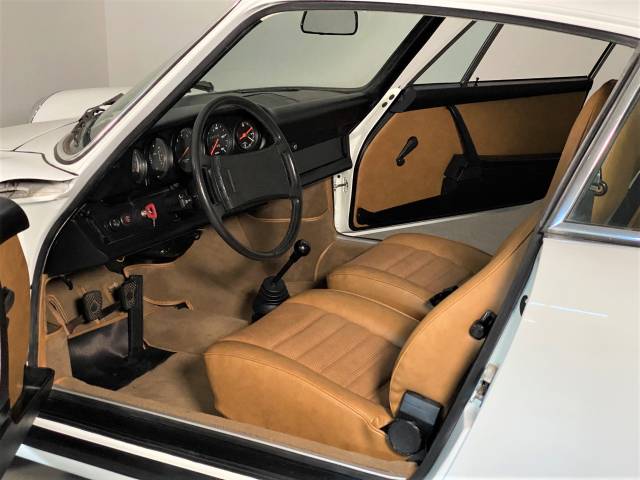 Porsche 911 2.7