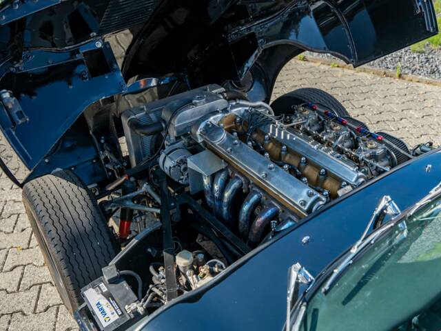 Jaguar E-Type 3.8
