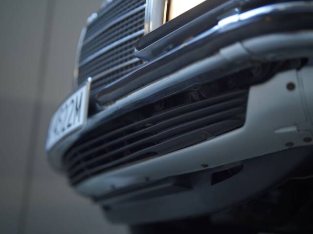 Mercedes-Benz 450 SEL 6,9