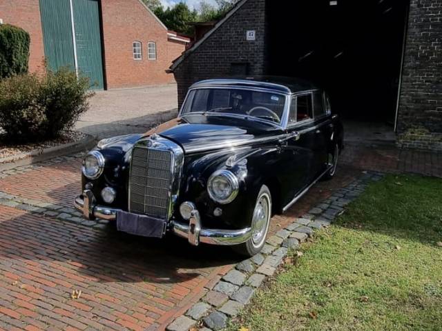 Mercedes-Benz 300 c