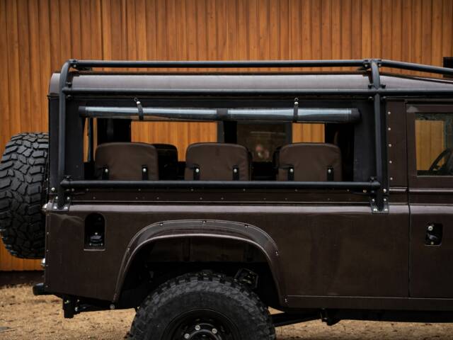 Land Rover 110