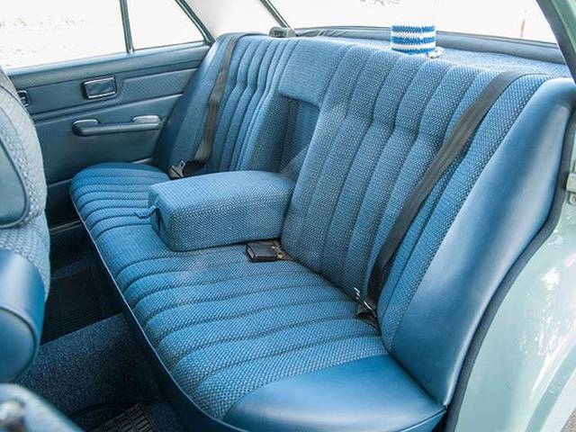 Mercedes-Benz 200 D