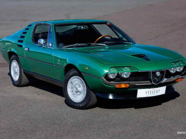 Alfa Romeo Montreal