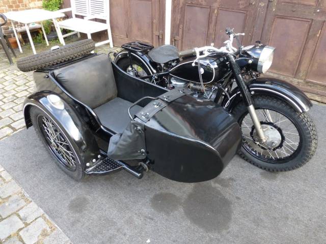 IMZ-Ural M61