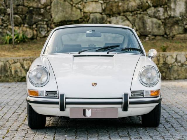 Porsche 911 2.2 E
