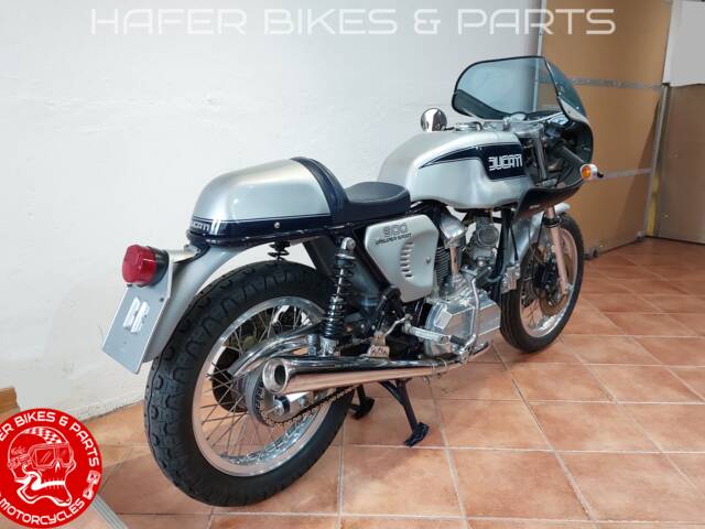 Ducati 900 SS