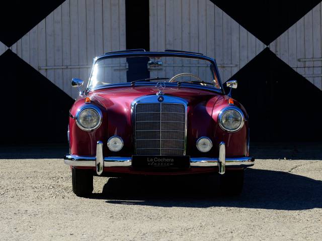 Mercedes-Benz 220 S Cabriolet