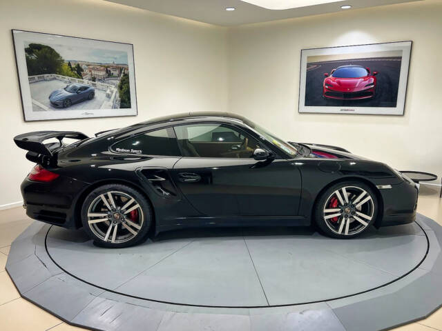 Image 1/8 of Porsche 911 Turbo (2007)