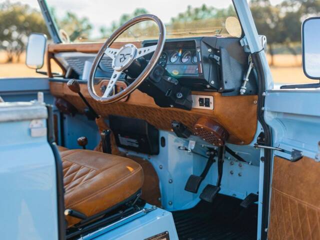 Land Rover 110