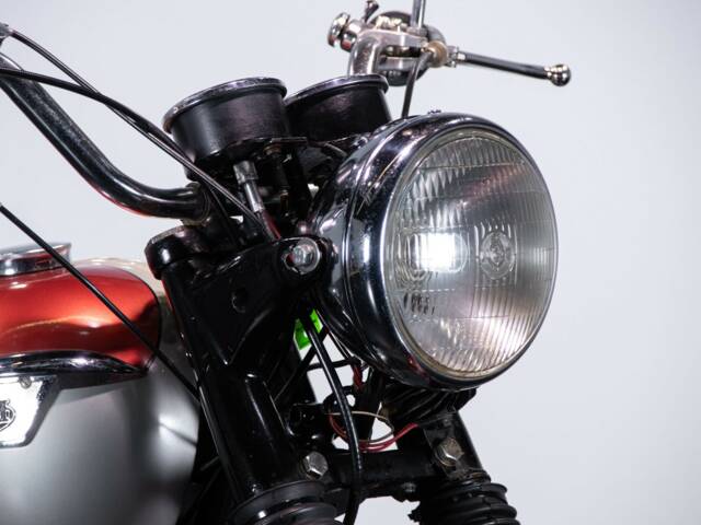 Triumph T 100 Daytona