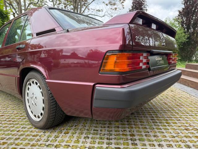 Mercedes-Benz 190 E 1.8 Avantgarde "Rosso"