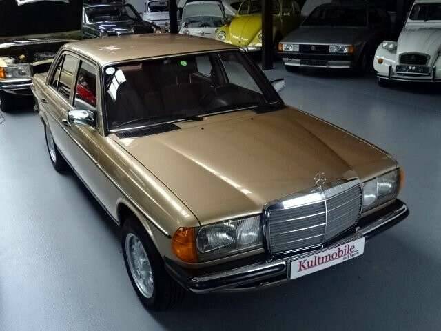 Immagine 1/14 di Mercedes-Benz 230 E (1983)