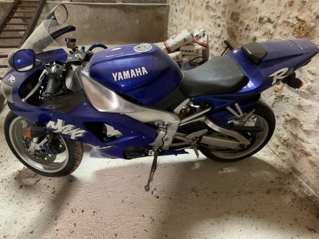 Yamaha YZF 1000 R1