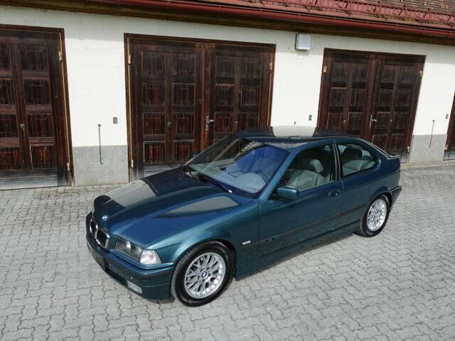 BMW 323ti Compact