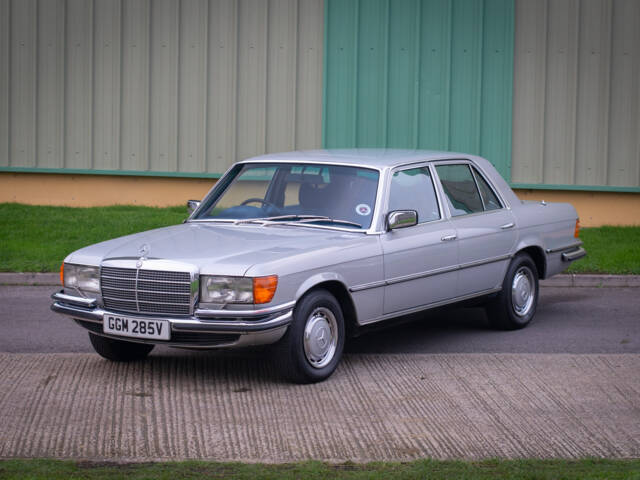 Image 1/31 of Mercedes-Benz 350 SE (1979)