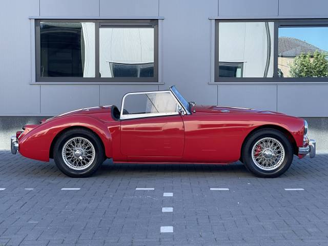MG MGA 1600