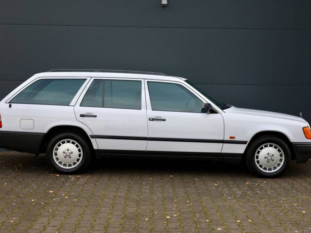 Mercedes-Benz 200 TE