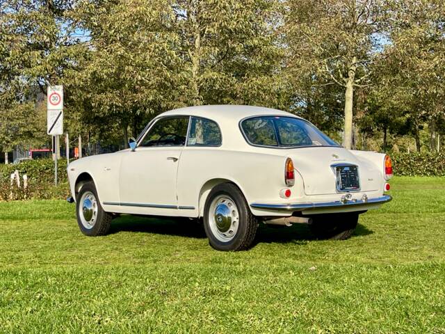 Alfa Romeo Giulia 1600 Sprint
