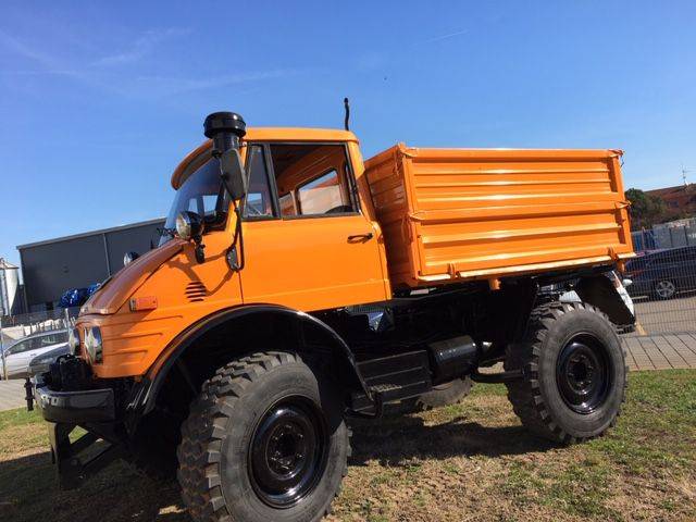 Unimog 406, liebevoll und sachgerecht renoviert