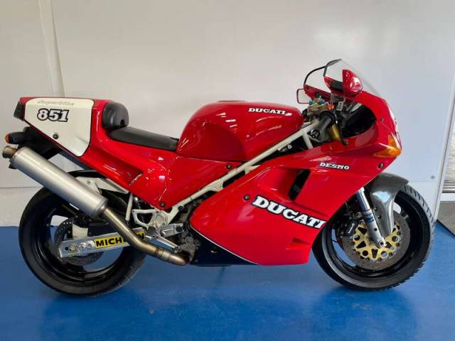 Bild 1/42 von Ducati DUMMY (1991)
