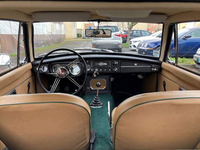 MG MGB GT