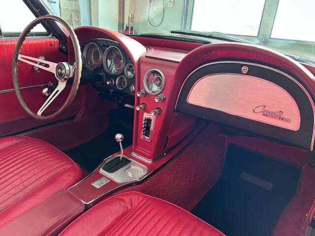 Chevrolet Corvette Sting Ray Convertible