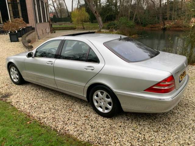 Mercedes-Benz S 500