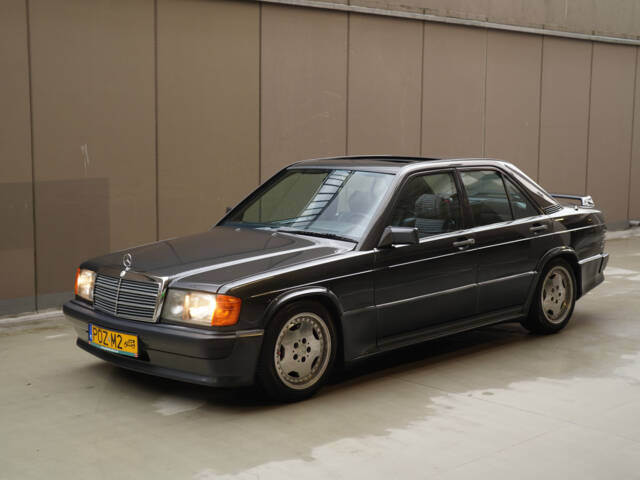 Imagen 1/83 de Mercedes-Benz 190 E 2.3-16 (1984)