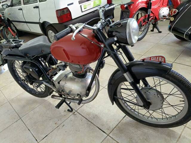 Gilera 150 Sport