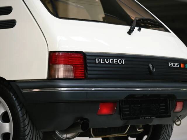 Peugeot 205