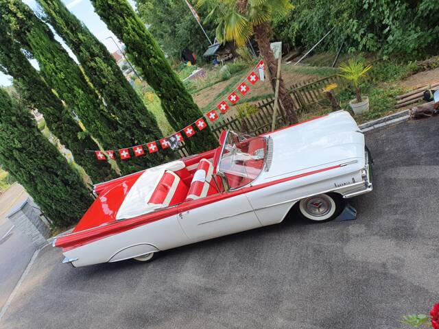 Bild 1/21 von Oldsmobile Super 88 (1959)